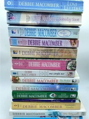 Debbie Macomber Collection of 13 Books Romance Christmas Holiday